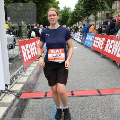 14.06.2026 - REWE Women's Run Strokosch-Dieckow http://msf.ph/oto/9777141 14.06.2026 11:05:02 Ziel 5020, 5185, 5199, 5420, 5446, 5452, 5573, 5615, 5667, 5668, 5725, 5811, 5819, 6038 meine-sportfotos.de