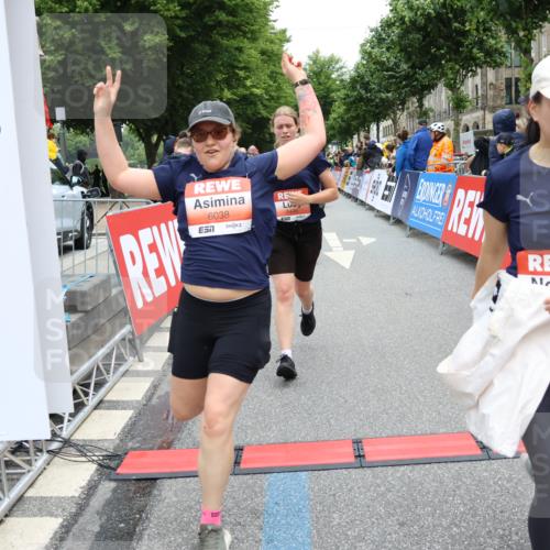 14.06.2026 - REWE Women's Run Strokosch-Dieckow http://msf.ph/oto/9777165 14.06.2026 11:05:01 Ziel 5020, 5185, 5199, 5420, 5446, 5452, 5573, 5615, 5639, 5667, 5668, 5725, 5810, 5811, 5819, 5963, 6038 meine-sportfotos.de