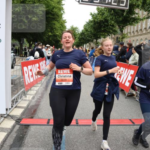 14.06.2026 - REWE Women's Run Strokosch-Dieckow http://msf.ph/oto/9777279 14.06.2026 11:04:53 Ziel 5185, 5188, 5273, 5298, 5408, 5513, 5522, 5523, 5545, 5573, 5639, 5667, 5668, 5725, 5797, 5810, 5811, 5819, 5963, 6058 meine-sportfotos.de