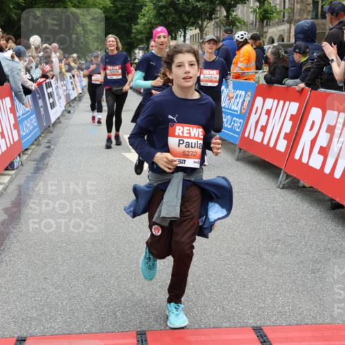 14.06.2026 - REWE Women's Run Strokosch-Dieckow http://msf.ph/oto/9777478 14.06.2026 11:04:44 Ziel 5044, 5045, 5183, 5188, 5212, 5238, 5272, 5273, 5408, 5474, 5513, 5522, 5523, 5611, 5633, 5863, 5889, 5934 meine-sportfotos.de