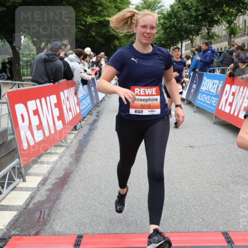 14.06.2026 - REWE Women's Run Strokosch-Dieckow http://msf.ph/oto/9777876 14.06.2026 11:04:16 Ziel 5014, 5015, 5017, 5684, 5774, 5876, 5893, 5920, 6000, 6042, 6046, 6047 meine-sportfotos.de