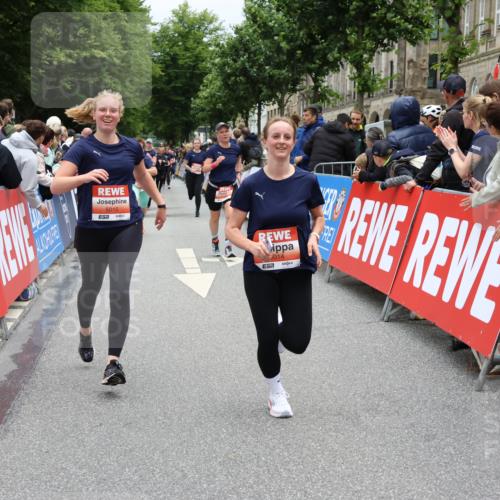 14.06.2026 - REWE Women's Run Strokosch-Dieckow http://msf.ph/oto/9777902 14.06.2026 11:04:15 Ziel 5014, 5015, 5017, 5551, 5684, 5774, 5876, 5893, 5920, 6000, 6042, 6046, 6047 meine-sportfotos.de
