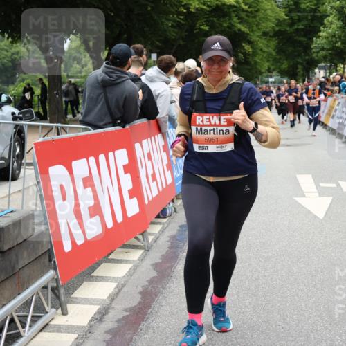 14.06.2026 - REWE Women's Run Strokosch-Dieckow http://msf.ph/oto/9778107 14.06.2026 11:03:56 Ziel 5030, 5457, 5660, 5951 meine-sportfotos.de