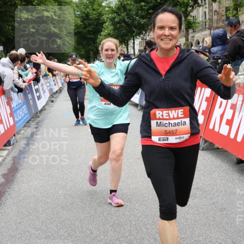 14.06.2026 - REWE Women's Run Strokosch-Dieckow http://msf.ph/oto/9778133 14.06.2026 11:03:54 Ziel 5030, 5297, 5457, 5660, 5951 meine-sportfotos.de