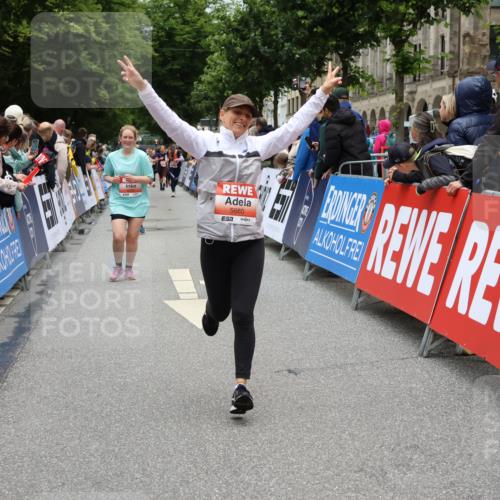 14.06.2026 - REWE Women's Run Strokosch-Dieckow http://msf.ph/oto/9778235 14.06.2026 11:03:51 Ziel 5030, 5297, 5457, 5660, 5823 meine-sportfotos.de