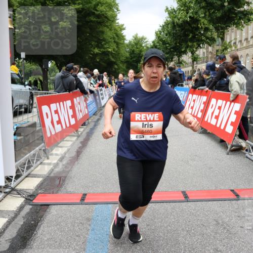 14.06.2026 - REWE Women's Run Strokosch-Dieckow http://msf.ph/oto/9778646 14.06.2026 11:03:24 Ziel 5038, 5039, 5058, 5292, 5293, 5331, 5345, 5367, 5449, 5460, 5557, 5736, 5750, 5751, 5783, 5784, 5795, 5813, 5866, 5890, 5891, 5957, 5983, 5988 meine-sportfotos.de