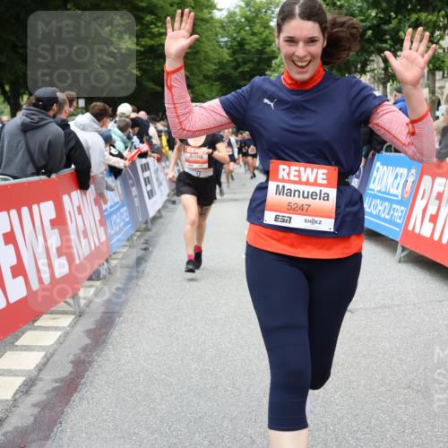 14.06.2026 - REWE Women's Run Strokosch-Dieckow http://msf.ph/oto/9779068 14.06.2026 11:03:00 Ziel 5161, 5243, 5247, 5260, 5373, 5482, 5503, 5528, 5529, 5530, 5567, 5572, 5650, 5688, 6006 meine-sportfotos.de