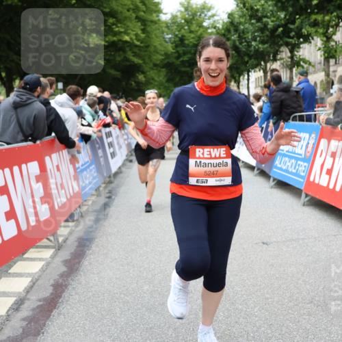 14.06.2026 - REWE Women's Run Strokosch-Dieckow http://msf.ph/oto/9779083 14.06.2026 11:03:00 Ziel 5161, 5243, 5247, 5260, 5373, 5482, 5503, 5528, 5529, 5530, 5567, 5572, 5650, 5688, 6006 meine-sportfotos.de