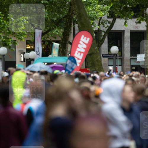 14.06.2026 - REWE Women's Run Michael Strokosch http://msf.ph/oto/9779562 14.06.2026 08:41:18 Laufen  meine-sportfotos.de