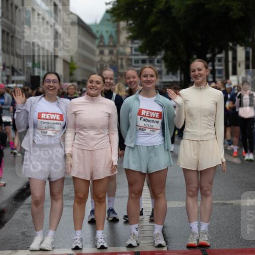 14.06.2026 - REWE Women's Run Michael Strokosch http://msf.ph/oto/9779581 14.06.2026 08:47:43 Laufen 10843, 57, 10136, 7, 10134, 7, 11, 7 meine-sportfotos.de