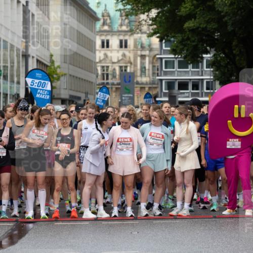 14.06.2026 - REWE Women's Run Michael Strokosch http://msf.ph/oto/9779627 14.06.2026 08:57:37 Laufen 5, 00, 5, 30, 10843, 992, 1146, 10135, 10134, 11471 meine-sportfotos.de