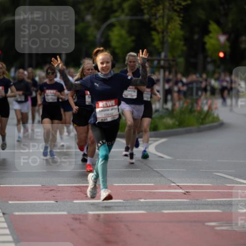 14.06.2026 - REWE Women's Run Michael Strokosch http://msf.ph/oto/9779794 14.06.2026 09:10:09 Laufen 10642 meine-sportfotos.de