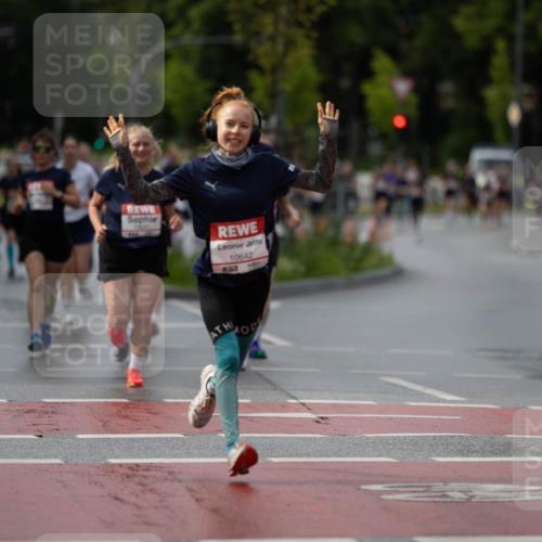 14.06.2026 - REWE Women's Run Michael Strokosch http://msf.ph/oto/9779800 14.06.2026 09:10:10 Laufen 10642, 657 meine-sportfotos.de