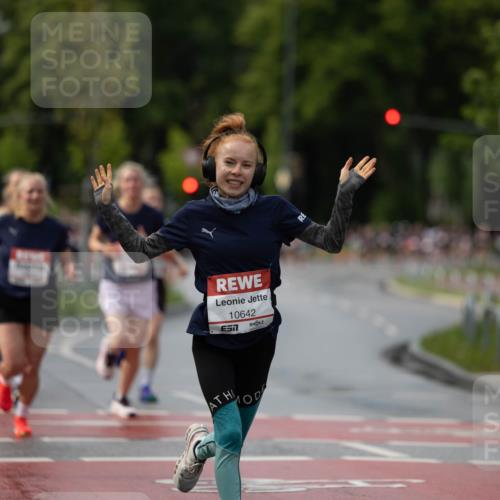 14.06.2026 - REWE Women's Run Michael Strokosch http://msf.ph/oto/9779811 14.06.2026 09:10:11 Laufen 10642 meine-sportfotos.de