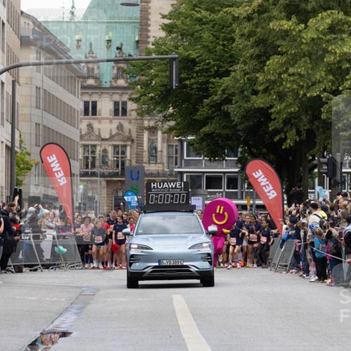 14.06.2026 - REWE Women's Run Michael Strokosch http://msf.ph/oto/9780681 14.06.2026 10:30:32 Laufen 5, 00, 2, 0, 00, 00, 389 meine-sportfotos.de