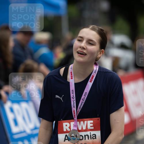 14.06.2026 - REWE Women's Run Michael Strokosch http://msf.ph/oto/9781013 14.06.2026 10:53:11 Laufen 2016, 20, 2026, 2026, 411 meine-sportfotos.de