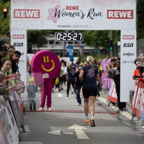 14.06.2026 - REWE Women's Run Michael Strokosch http://msf.ph/oto/9781024 14.06.2026 10:55:59 Laufen 5, 0, 25, 27 meine-sportfotos.de