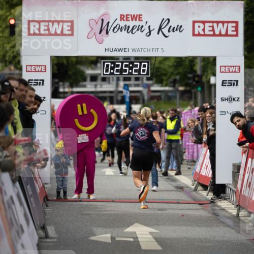 14.06.2026 - REWE Women's Run Michael Strokosch http://msf.ph/oto/9781032 14.06.2026 10:56:00 Laufen 5, 0, 25, 28, 34 meine-sportfotos.de