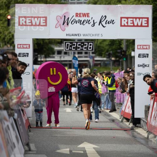 14.06.2026 - REWE Women's Run Michael Strokosch http://msf.ph/oto/9781038 14.06.2026 10:56:01 Laufen 5, 0, 25, 28, 100 meine-sportfotos.de