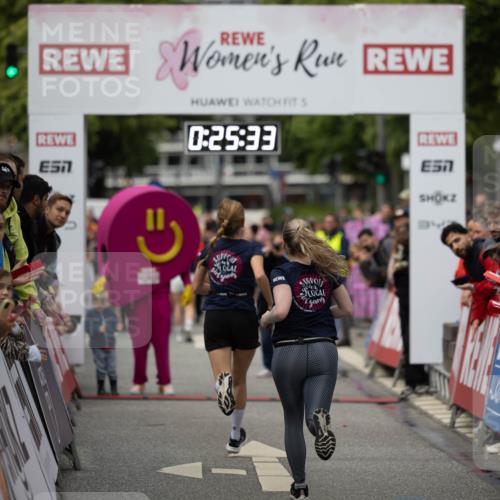 14.06.2026 - REWE Women's Run Michael Strokosch http://msf.ph/oto/9781050 14.06.2026 10:56:05 Laufen 7, 0, 25, 33, 7 meine-sportfotos.de
