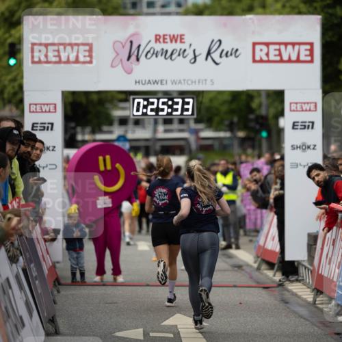 14.06.2026 - REWE Women's Run Michael Strokosch http://msf.ph/oto/9781055 14.06.2026 10:56:06 Laufen 5, 0, 25, 33, 24, 34 meine-sportfotos.de