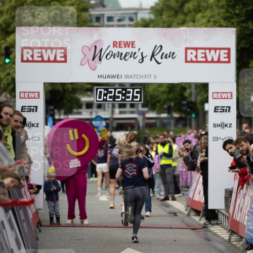 14.06.2026 - REWE Women's Run Michael Strokosch http://msf.ph/oto/9781066 14.06.2026 10:56:07 Laufen 5, 0, 25, 35 meine-sportfotos.de
