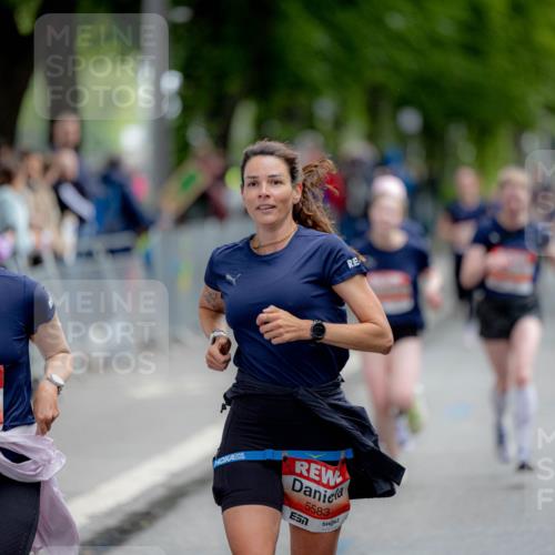 14.06.2026 - REWE Women's Run Michael Strokosch http://msf.ph/oto/9781090 14.06.2026 10:56:44 Laufen 6053, 5583 meine-sportfotos.de