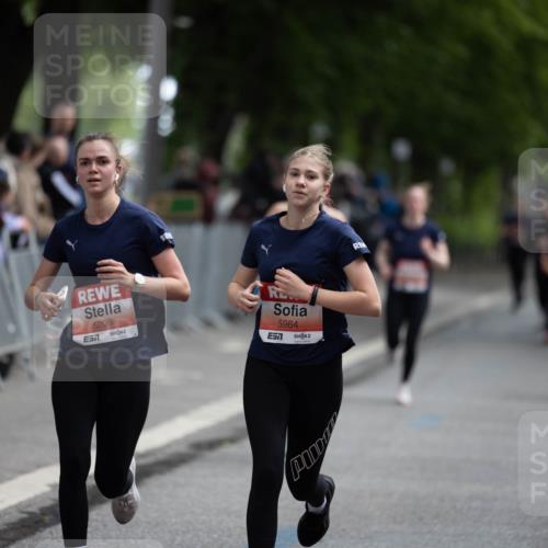 14.06.2026 - REWE Women's Run Michael Strokosch http://msf.ph/oto/9781107 14.06.2026 10:56:52 Laufen 5209, 7, 5964, 7 meine-sportfotos.de