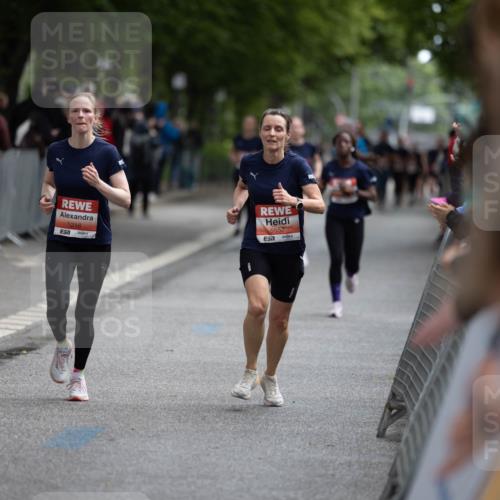 14.06.2026 - REWE Women's Run Michael Strokosch http://msf.ph/oto/9781117 14.06.2026 10:56:55 Laufen 5218, 57, 5552 meine-sportfotos.de