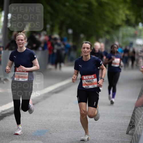 14.06.2026 - REWE Women's Run Michael Strokosch http://msf.ph/oto/9781124 14.06.2026 10:56:56 Laufen 5218, 5552 meine-sportfotos.de