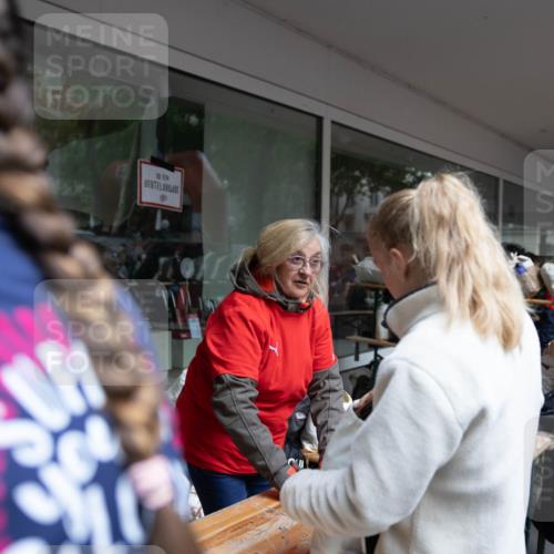 14.06.2026 - REWE Women's Run Michael Strokosch http://msf.ph/oto/9781227 14.06.2026 08:25:20 Laufen 10 meine-sportfotos.de