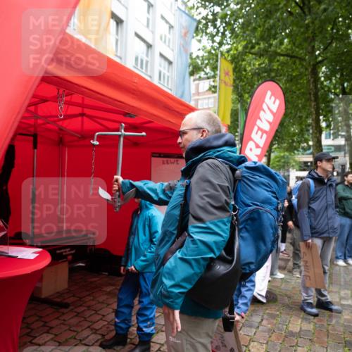 14.06.2026 - REWE Women's Run Michael Strokosch http://msf.ph/oto/9781341 14.06.2026 08:33:37 Laufen  meine-sportfotos.de