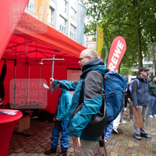 14.06.2026 - REWE Women's Run Michael Strokosch http://msf.ph/oto/9781344 14.06.2026 08:33:37 Laufen  meine-sportfotos.de