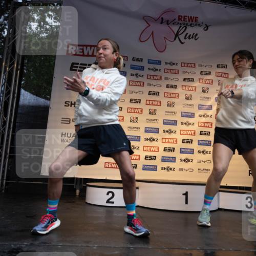 14.06.2026 - REWE Women's Run Michael Strokosch http://msf.ph/oto/9781649 14.06.2026 08:39:42 Laufen 3, 34, 5, 5, 7, 5, 2, 5, 34, 7, 3, 5, 1, 3 meine-sportfotos.de