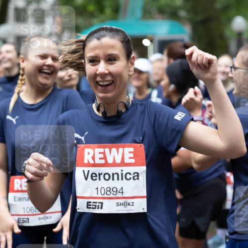 14.06.2026 - REWE Women's Run Michael Strokosch http://msf.ph/oto/9781664 14.06.2026 08:39:54 Laufen 1068, 10894, 57 meine-sportfotos.de