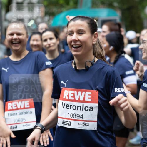 14.06.2026 - REWE Women's Run Michael Strokosch http://msf.ph/oto/9781672 14.06.2026 08:39:54 Laufen 10685, 7, 10894, 57 meine-sportfotos.de