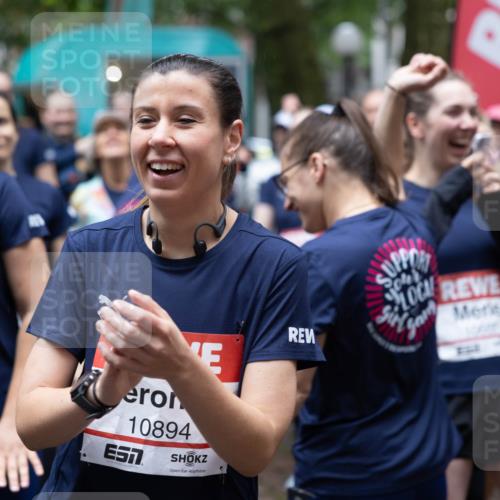 14.06.2026 - REWE Women's Run Michael Strokosch http://msf.ph/oto/9781714 14.06.2026 08:39:57 Laufen 10685, 10894, 57 meine-sportfotos.de