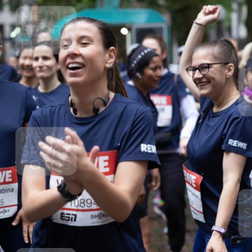 14.06.2026 - REWE Women's Run Michael Strokosch http://msf.ph/oto/9781729 14.06.2026 08:39:58 Laufen 10685, 089, 657, 106 meine-sportfotos.de