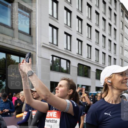 14.06.2026 - REWE Women's Run Michael Strokosch http://msf.ph/oto/9781838 14.06.2026 08:52:00 Laufen 3, 1116, 42, 10604 meine-sportfotos.de