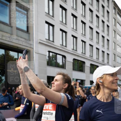 14.06.2026 - REWE Women's Run Michael Strokosch http://msf.ph/oto/9781839 14.06.2026 08:52:01 Laufen 1111, 3, 1116, 57, 10604 meine-sportfotos.de