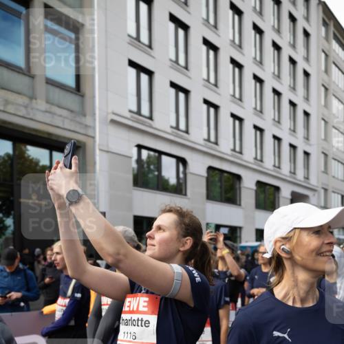 14.06.2026 - REWE Women's Run Michael Strokosch http://msf.ph/oto/9781841 14.06.2026 08:52:01 Laufen 3, 1116, 10604 meine-sportfotos.de