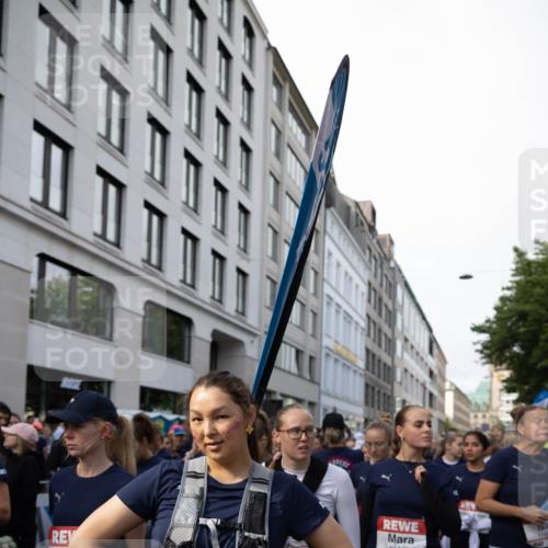 14.06.2026 - REWE Women's Run Michael Strokosch http://msf.ph/oto/9781913 14.06.2026 08:52:34 Laufen 10794, 57, 11501, 7, 11148, 1146, 10 meine-sportfotos.de