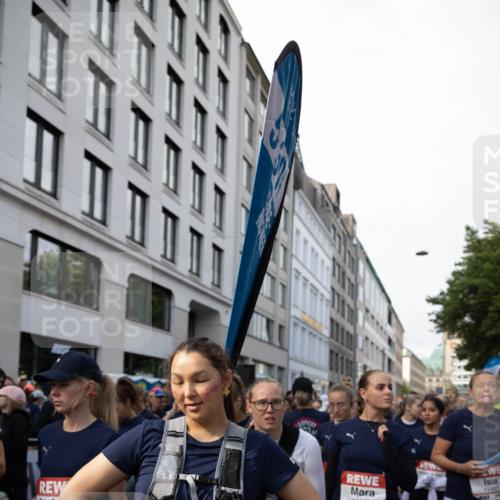 14.06.2026 - REWE Women's Run Michael Strokosch http://msf.ph/oto/9781920 14.06.2026 08:52:35 Laufen 10794, 57, 11501, 7, 11148, 11467 meine-sportfotos.de