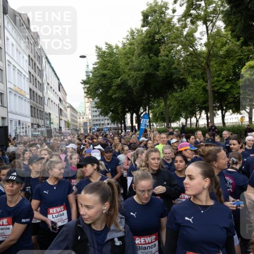 14.06.2026 - REWE Women's Run Michael Strokosch http://msf.ph/oto/9781988 14.06.2026 08:53:04 Laufen 11245, 11436, 10478 meine-sportfotos.de