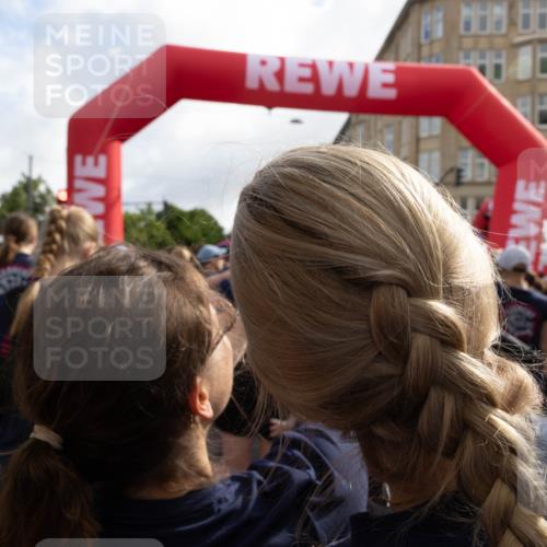 14.06.2026 - REWE Women's Run Michael Strokosch http://msf.ph/oto/9781989 14.06.2026 08:53:24 Laufen 10 meine-sportfotos.de