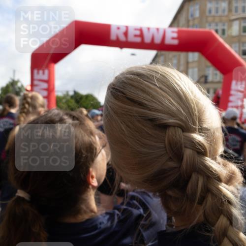 14.06.2026 - REWE Women's Run Michael Strokosch http://msf.ph/oto/9781991 14.06.2026 08:53:24 Laufen  meine-sportfotos.de