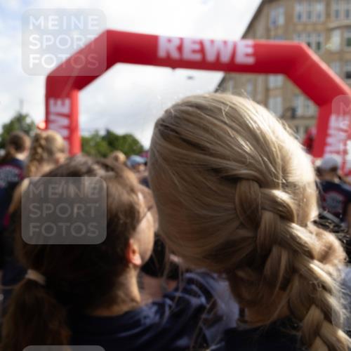 14.06.2026 - REWE Women's Run Michael Strokosch http://msf.ph/oto/9781993 14.06.2026 08:53:24 Laufen  meine-sportfotos.de