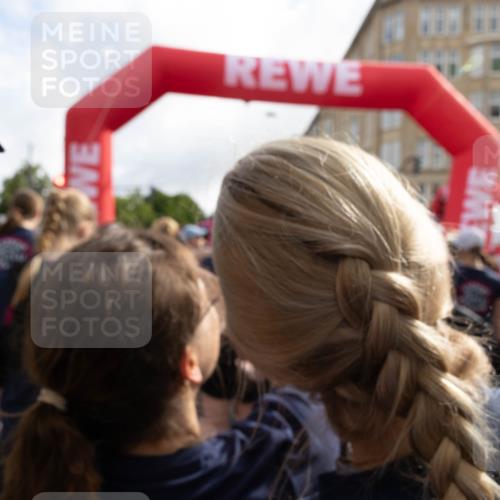 14.06.2026 - REWE Women's Run Michael Strokosch http://msf.ph/oto/9781994 14.06.2026 08:53:25 Laufen  meine-sportfotos.de