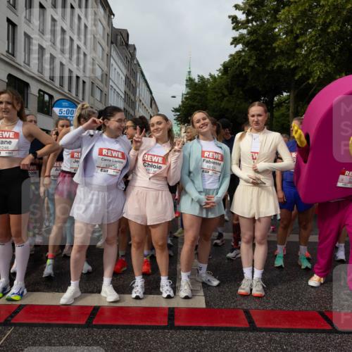 14.06.2026 - REWE Women's Run Michael Strokosch http://msf.ph/oto/9782000 14.06.2026 08:55:21 Laufen 10843, 57, 11246, 577, 5, 00, 10134, 10136, 10135, 21 meine-sportfotos.de