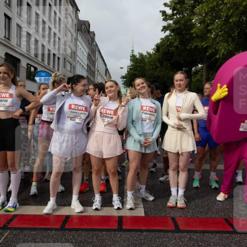 14.06.2026 - REWE Women's Run Michael Strokosch http://msf.ph/oto/9782004 14.06.2026 08:55:21 Laufen 10843, 57, 11246, 7, 5, 00, 10134, 10136, 10135 meine-sportfotos.de
